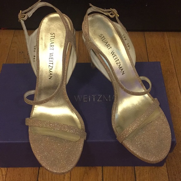 Stuart Weitzman - Picture 2 of 5